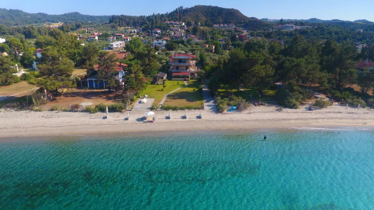 Villa Argo 3 - Beachfront, Big Gardens, Location! ペフコホリ エクステリア 写真